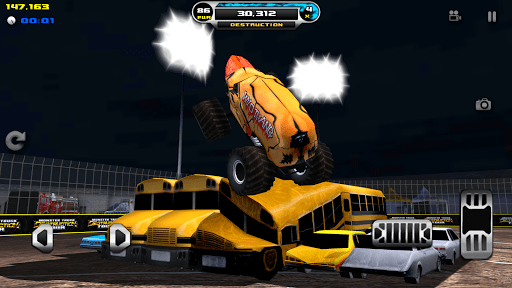 Monster Truck Destruction™ (Dinero Ilimitado) screenshot 4